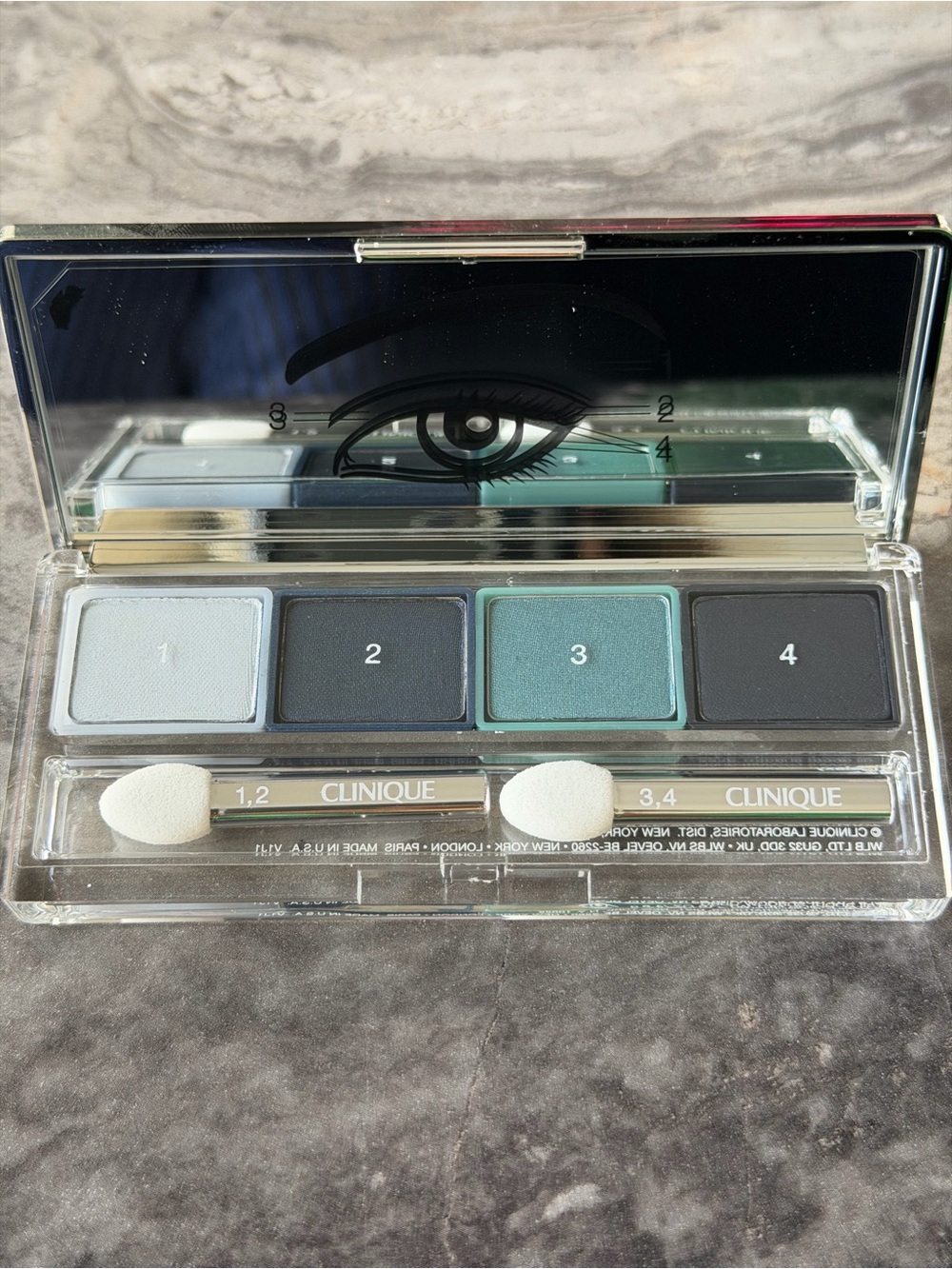 Clinique Quad Eyeshadow Palette‌/ Clinique Blue Eyeshadow Palette 💙